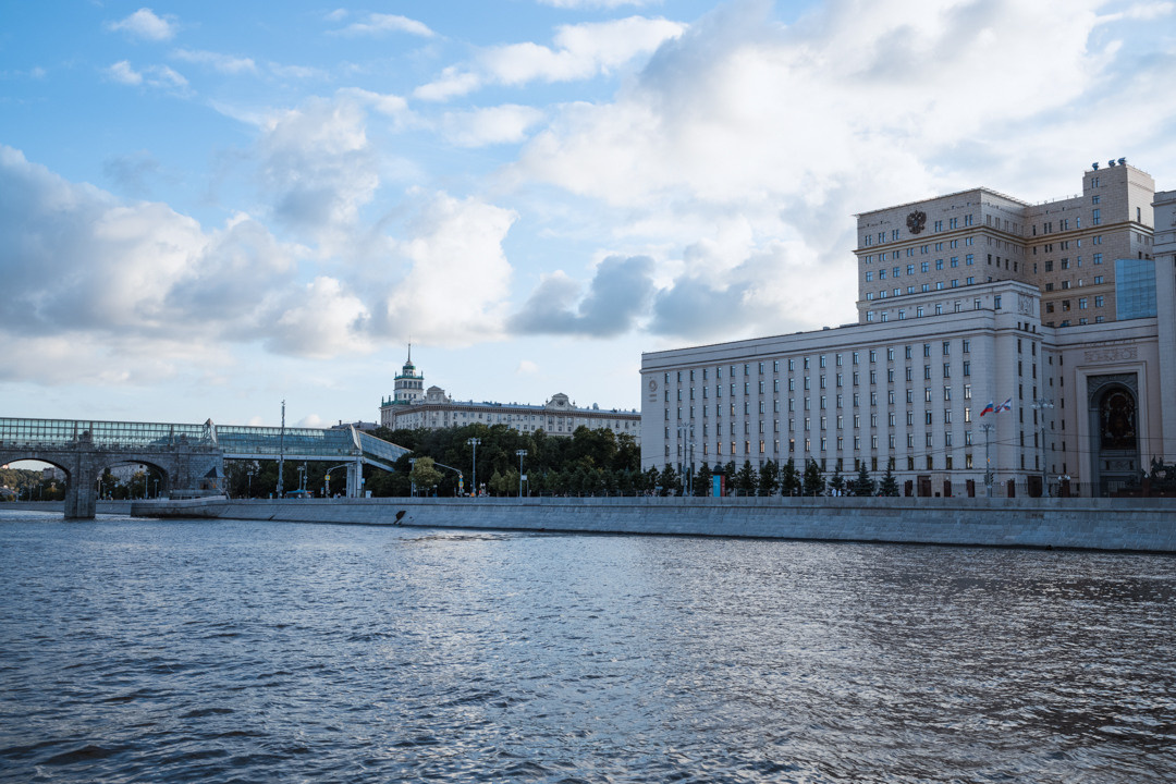 ПРОГУЛКИ ПО МОСКВЕ. ФОТОГРАФ И РЕТУШЕР В МОСКВЕ ВИКТОРИЯ АКИМОВА