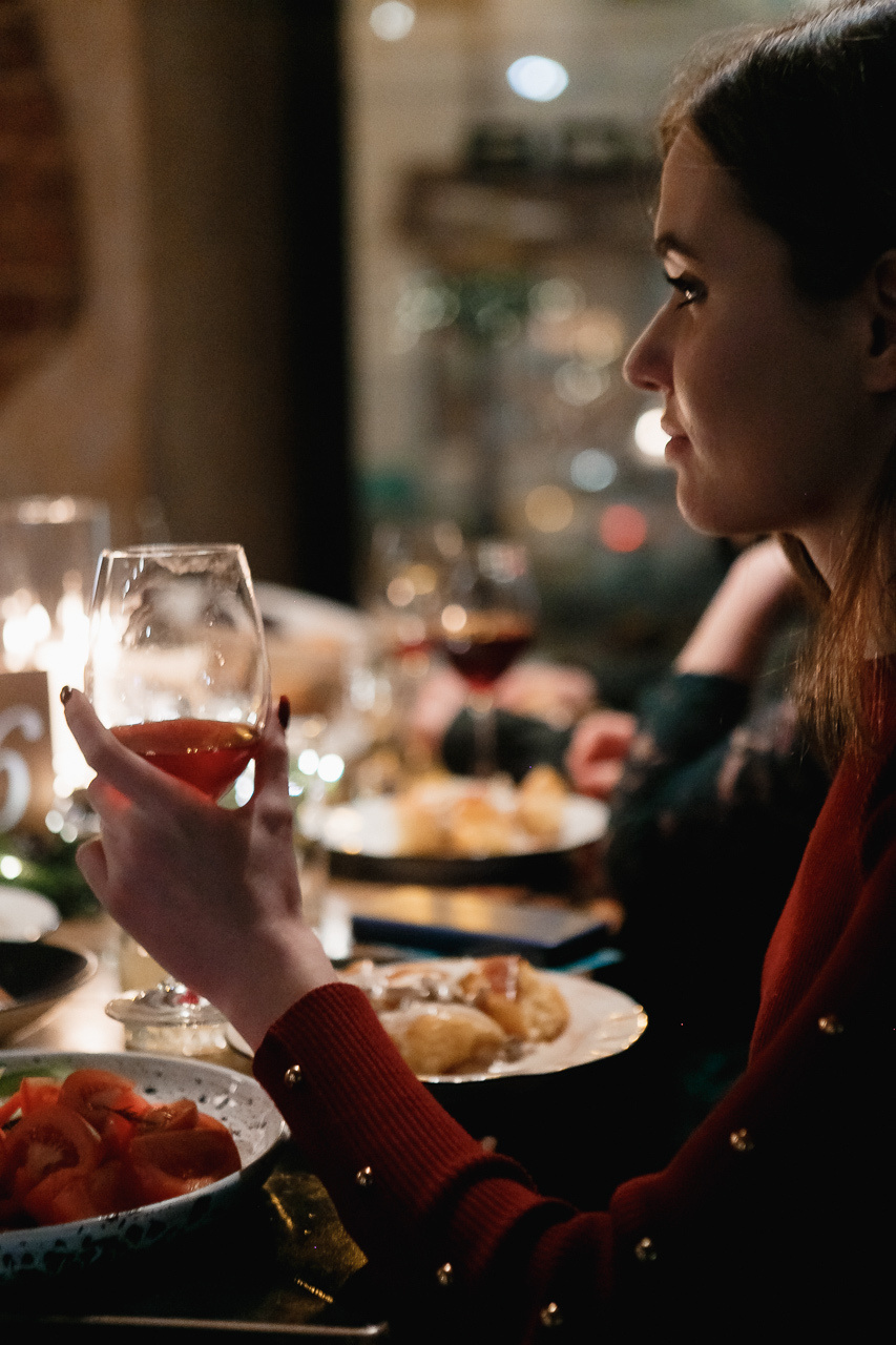 Виталий и Настя (прогулка, венчание, банкет). Семейный и свадебный фотограф в Нижнем Новгороде