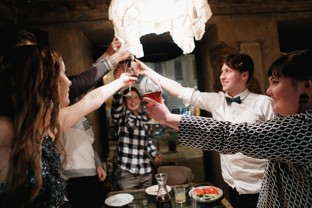 Виталий и Настя (прогулка, венчание, банкет). Семейный и свадебный фотограф в Нижнем Новгороде