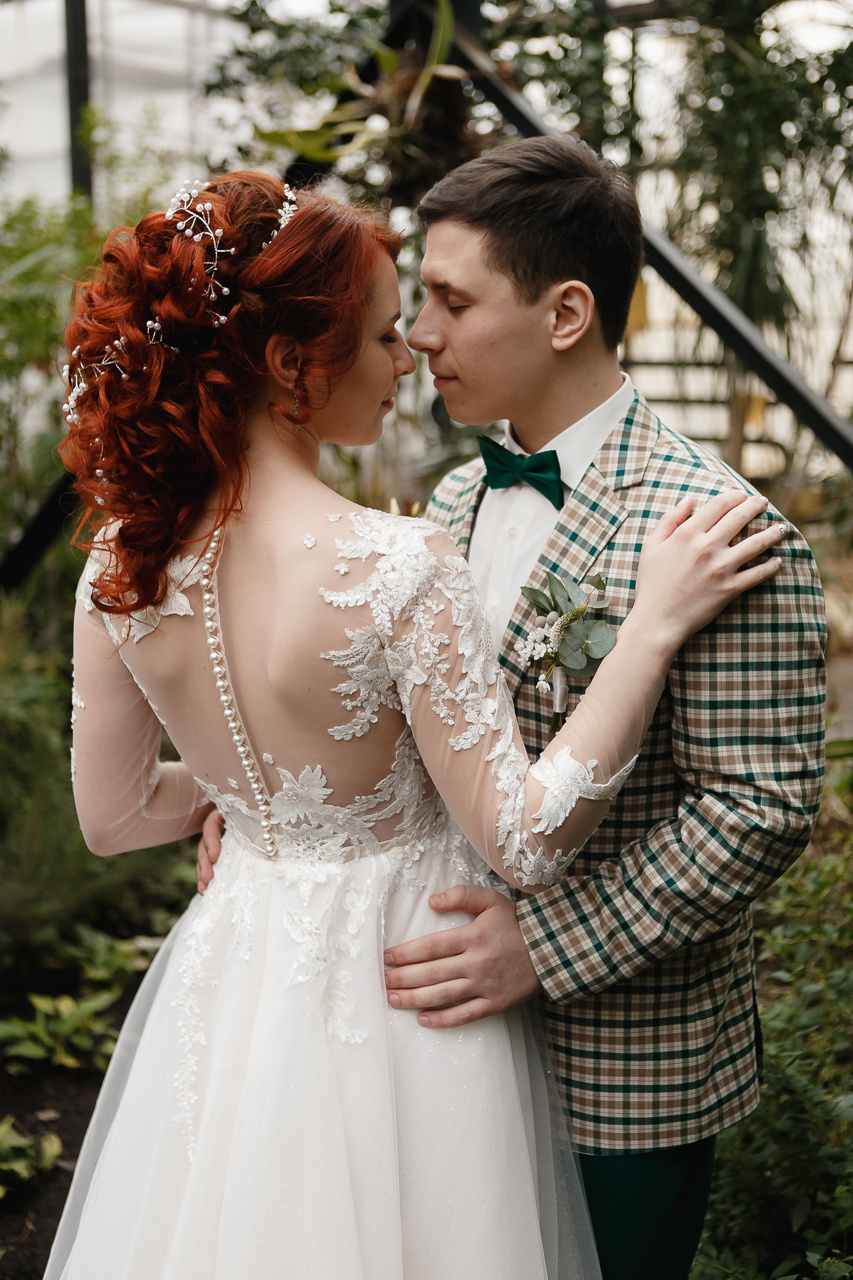 Виталий и Настя (прогулка, венчание, банкет). Семейный и свадебный фотограф в Нижнем Новгороде