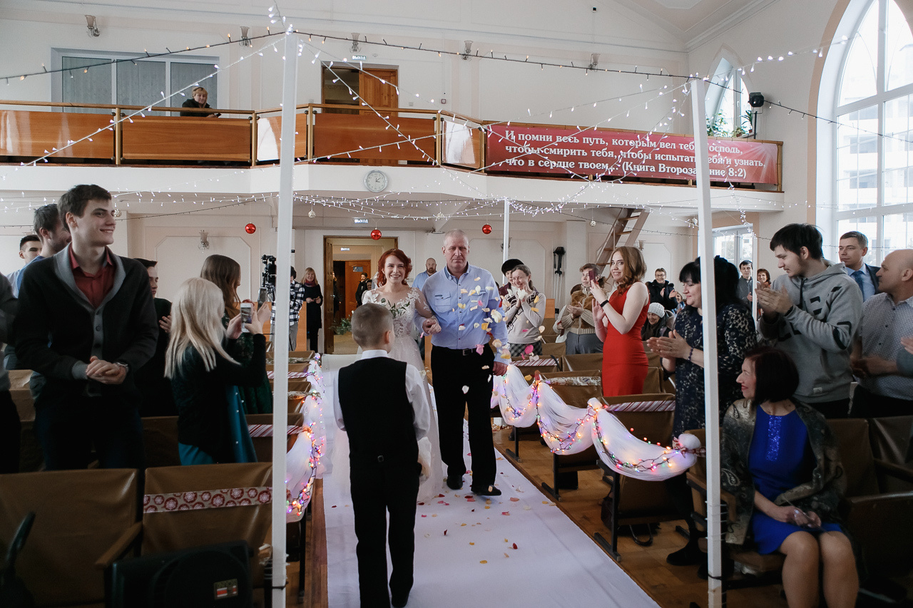 Виталий и Настя (прогулка, венчание, банкет). Семейный и свадебный фотограф в Нижнем Новгороде