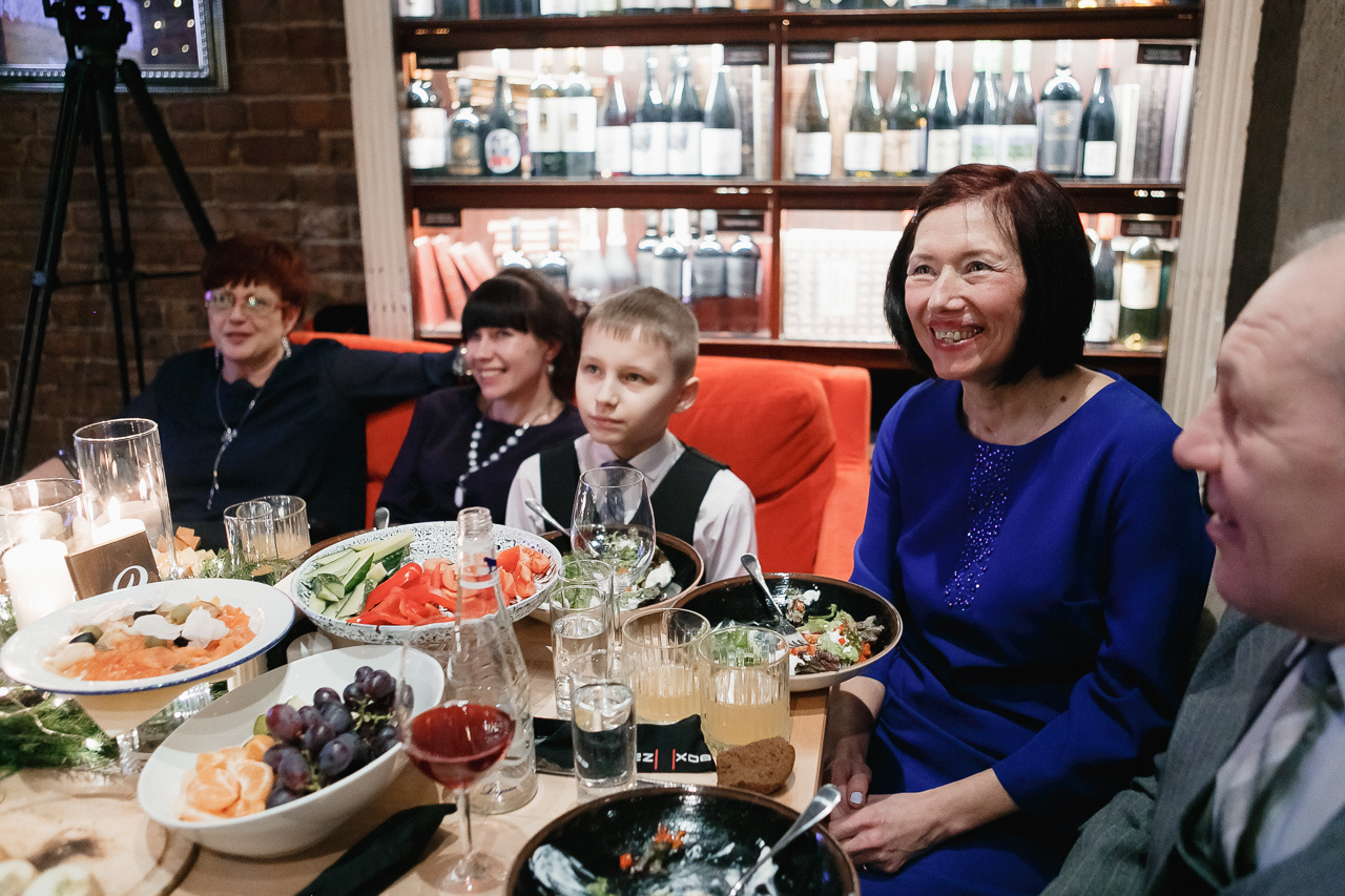 Виталий и Настя (прогулка, венчание, банкет). Семейный и свадебный фотограф в Нижнем Новгороде