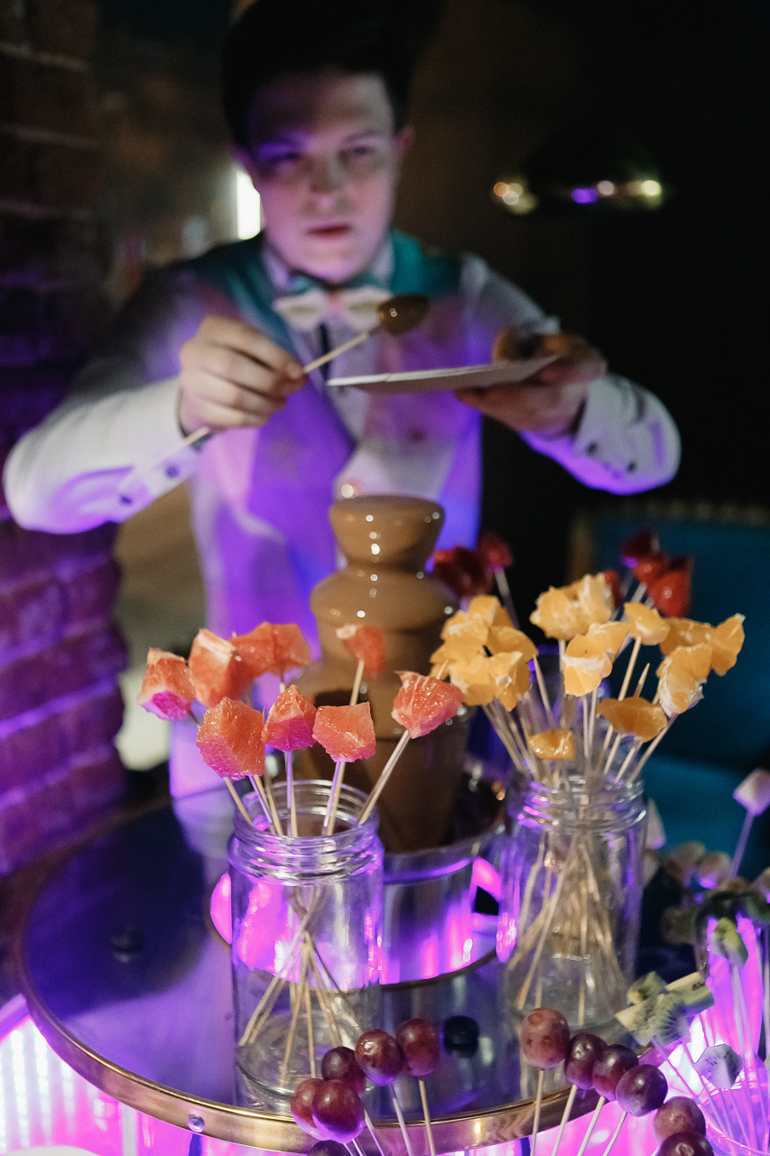 Виталий и Настя (прогулка, венчание, банкет). Семейный и свадебный фотограф в Нижнем Новгороде