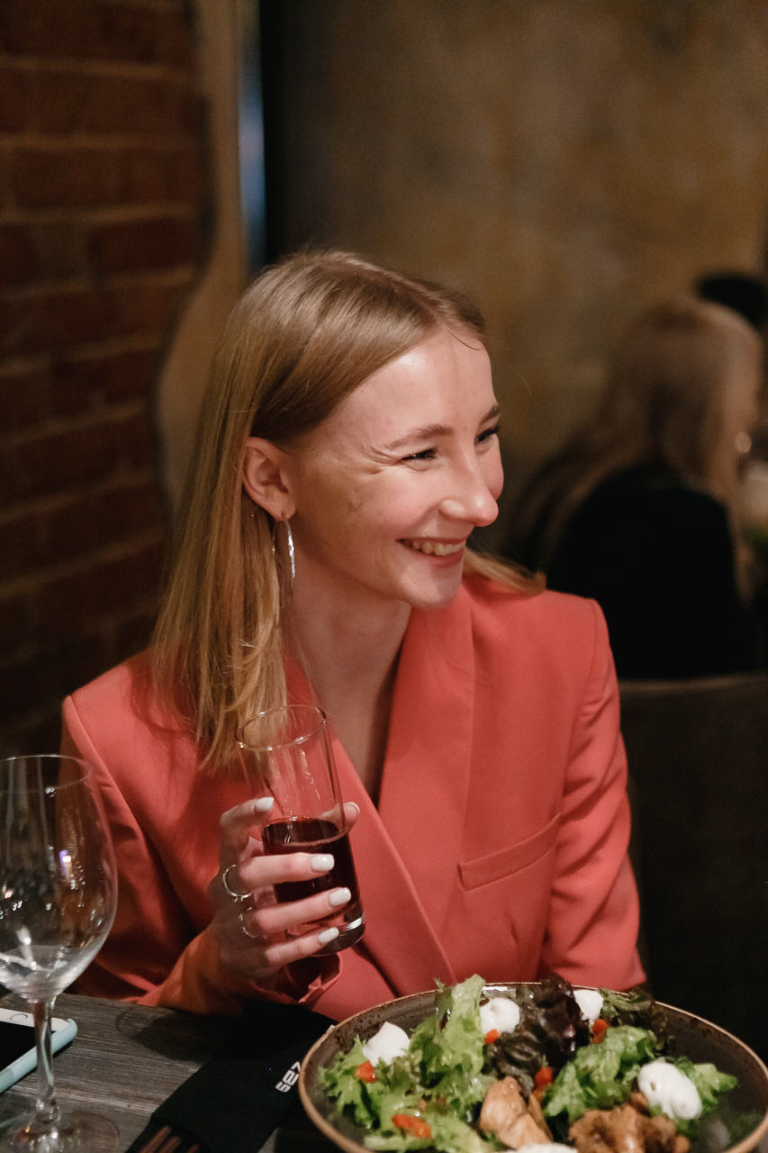 Виталий и Настя (прогулка, венчание, банкет). Семейный и свадебный фотограф в Нижнем Новгороде