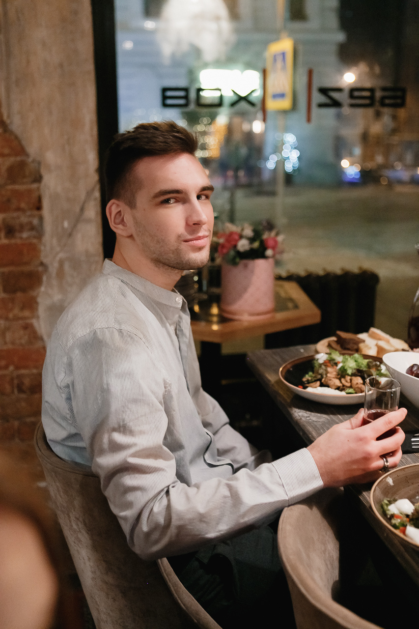 Виталий и Настя (прогулка, венчание, банкет). Семейный и свадебный фотограф в Нижнем Новгороде