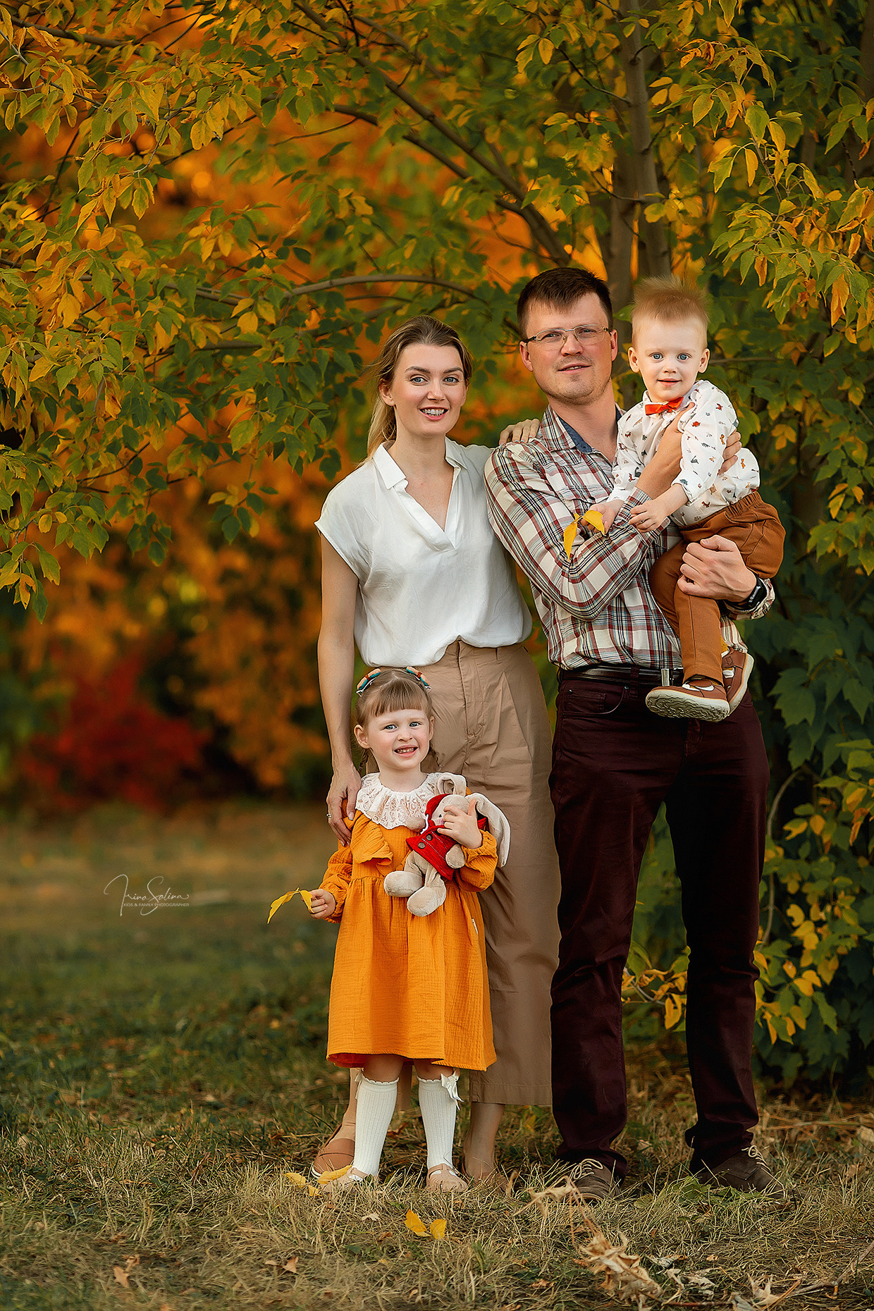 Семья (фотосессия на природе). Детский и семейный фотограф в Екатеринбурге