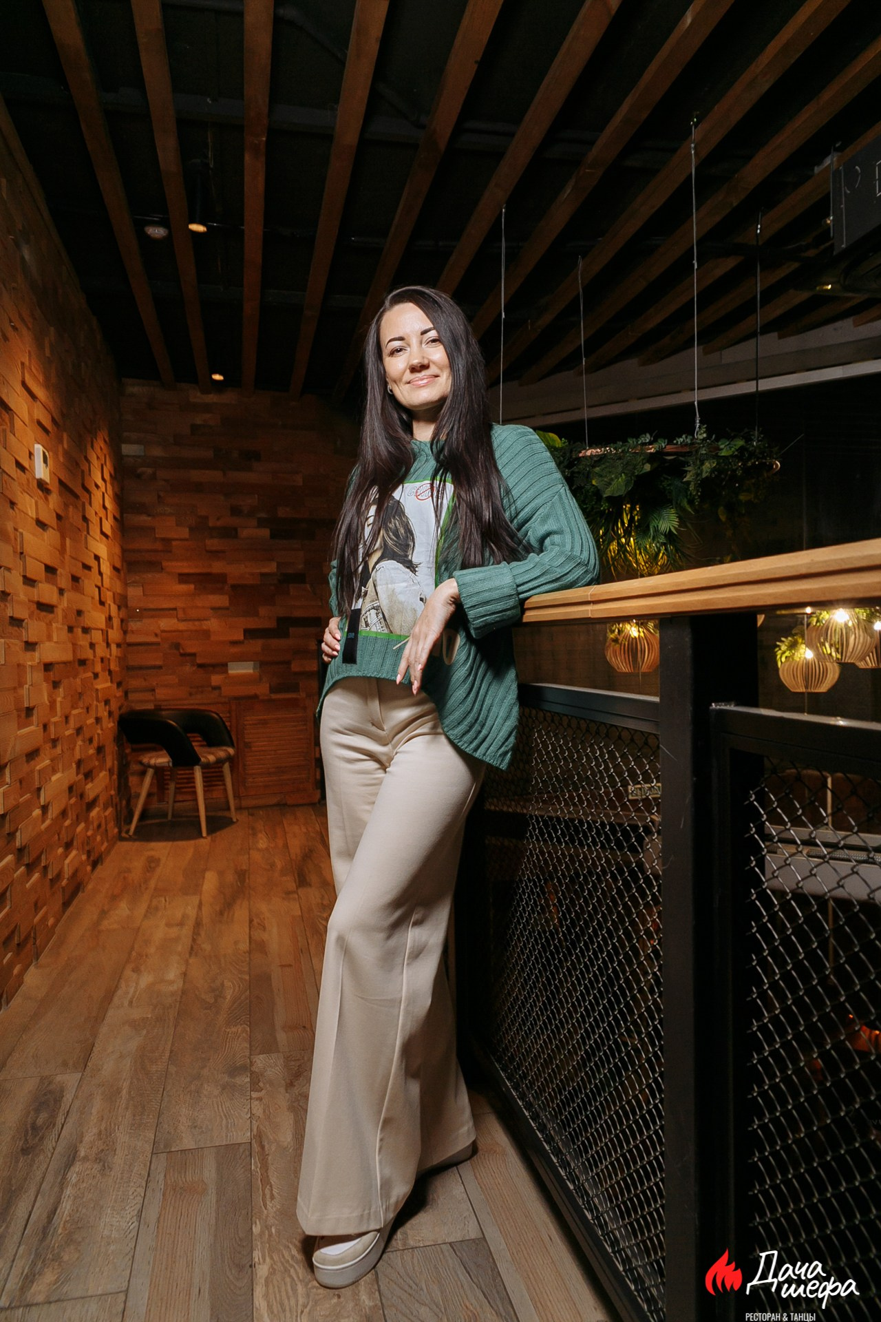 Вечер пятницы в ресторане Дача шефа. Событийный фотограф Максим Бескоровайновнов