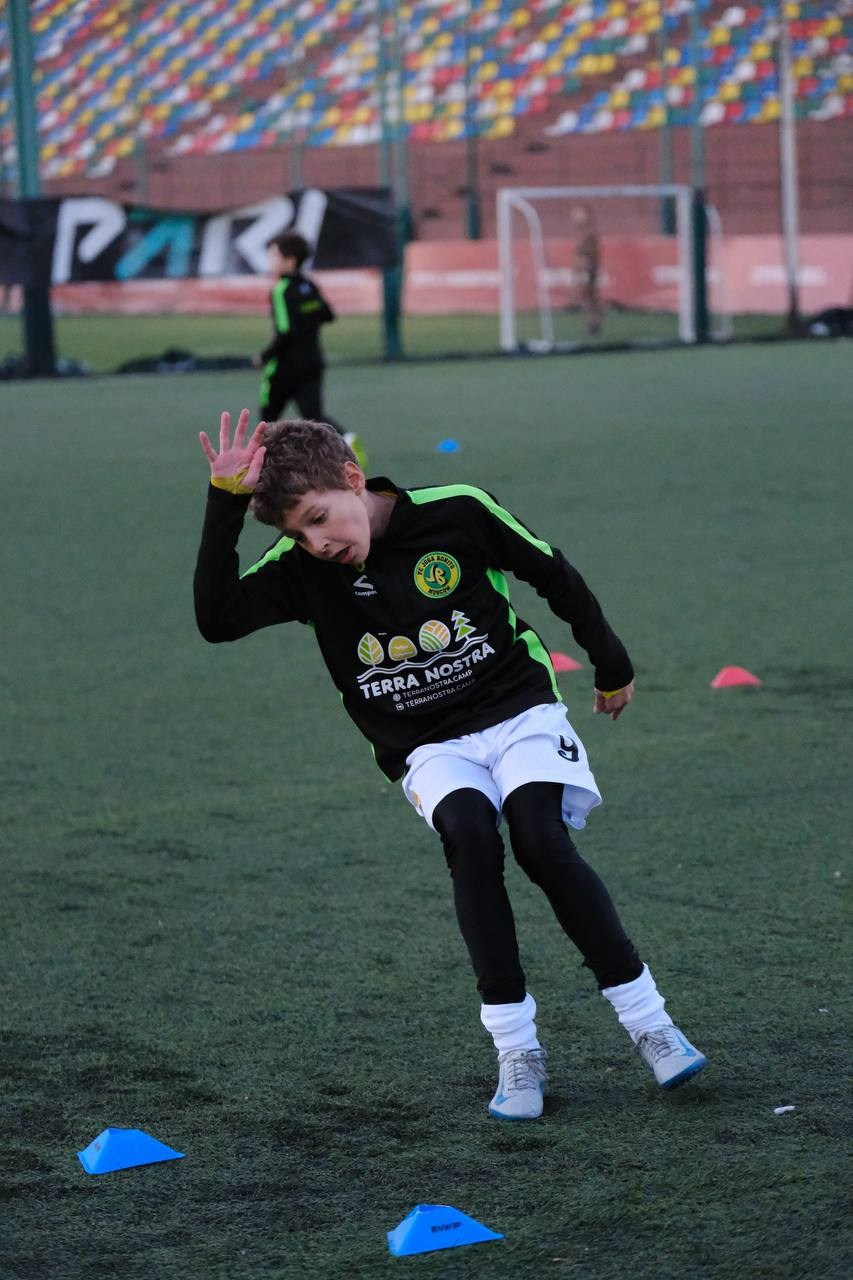 Футбол фотосъемка футбола спортивный фотограф в Москве. Фотограф и художник в Москве Евгения Нюнина