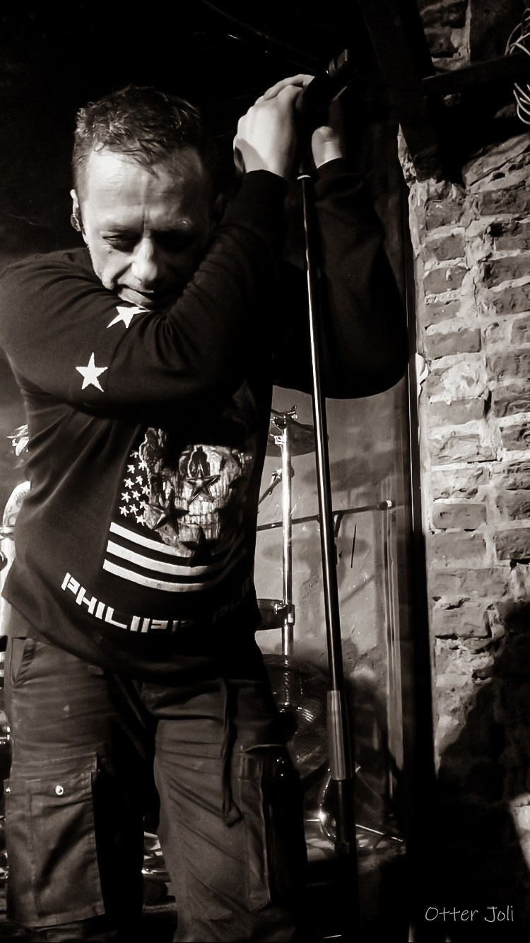 Screens. Концертный репортёр Валерия Сафина