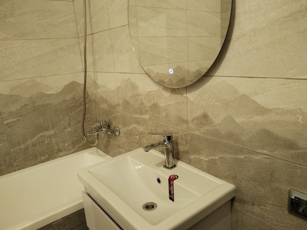 Ванная комната (г. Иннополис, ул. Спортивная, д. 98). Ремонт санузла, туалета, ванной под ключ в Казани. Укладка плитки