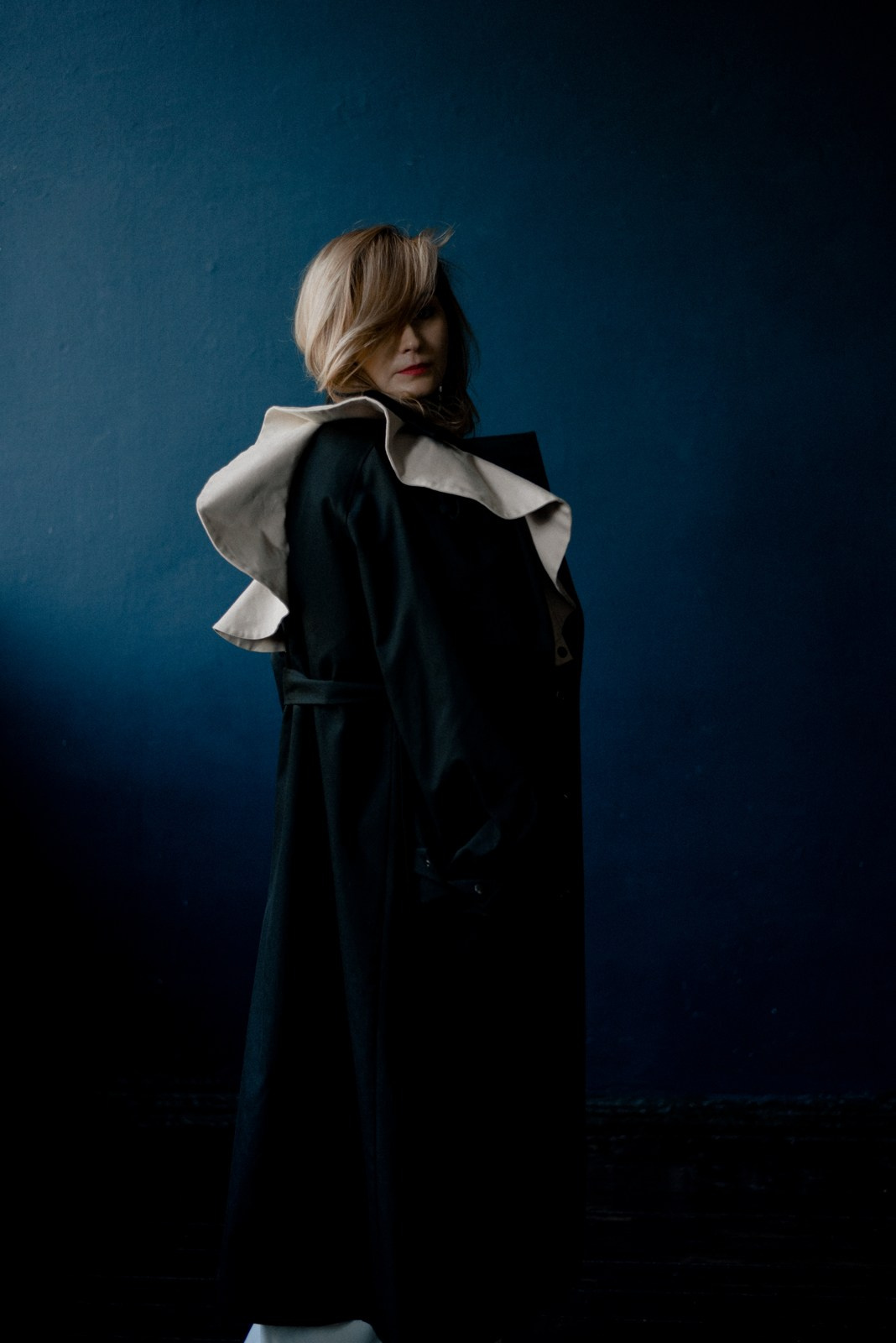 Свадебная фотосессия в стиле минимализм в Тюмени — Максим и Таня — Фотограф Дарья Мустафина. Фотограф Дарья Мустафина, Тюмень