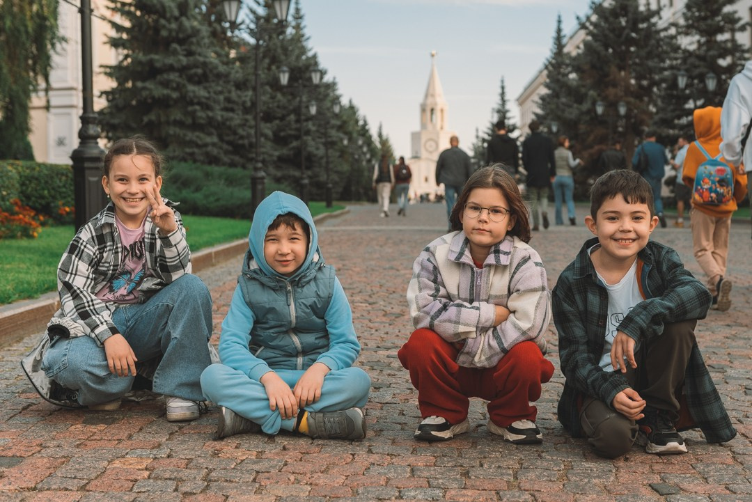 Фотопрогулка одноклассников. 2 класс