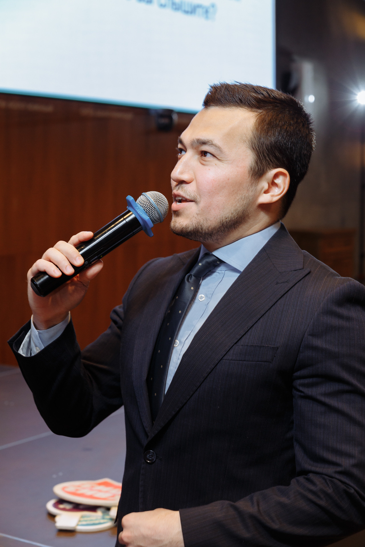 Интеллектуальная игра «Квиз Плиз» совместно с «Другое дело». Событийный фотограф Максим Бескоровайновнов