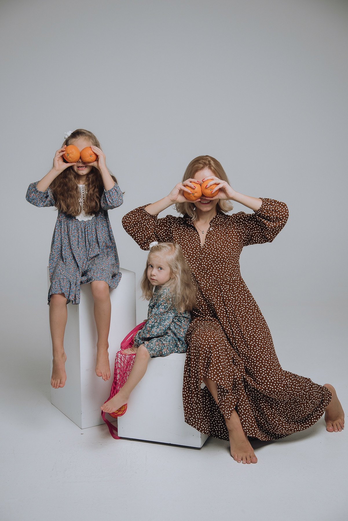 Happy Family_Оля, Денис, Ева и Кира. Свадебный и семейный фотограф в Минске Яна Новак