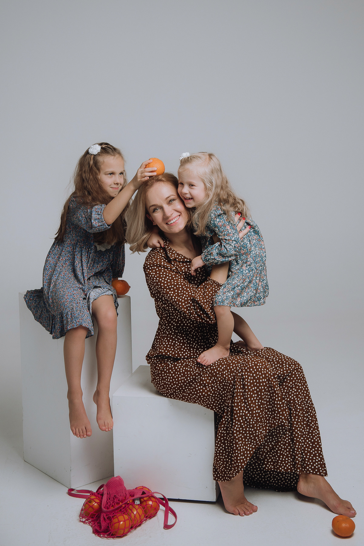 Happy Family_Оля, Денис, Ева и Кира. Свадебный и семейный фотограф в Минске Яна Новак