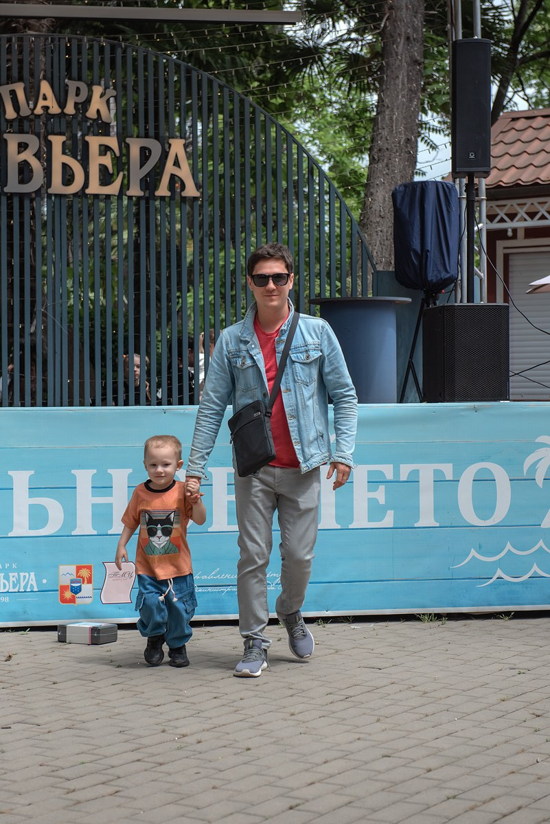 Парк Ривьера дефиле HAPPYkids. Семейный и коммерческий фотограф в Сочи Александр Бодунов