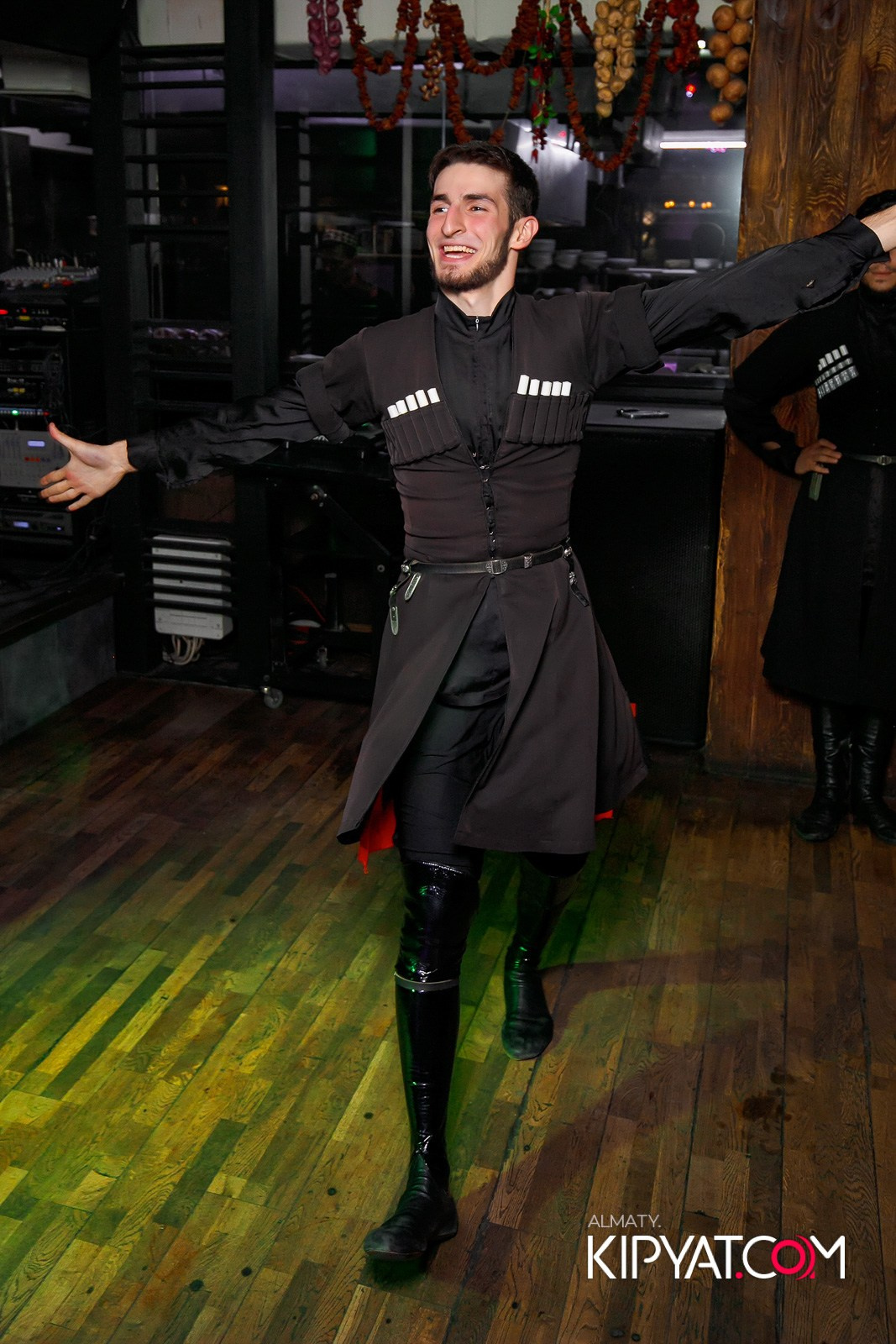 ВАХТАНГУРИ. КИПЯТКОМ АЛМАТЫ!