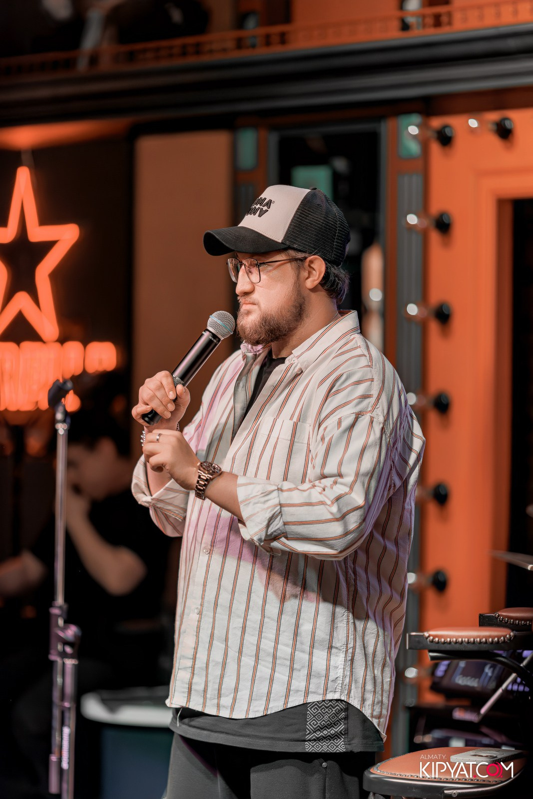 STAND UP КОНЦЕРТ АЛЕКСАНДА МЕРКУЛЬ. КИПЯТКОМ АЛМАТЫ!