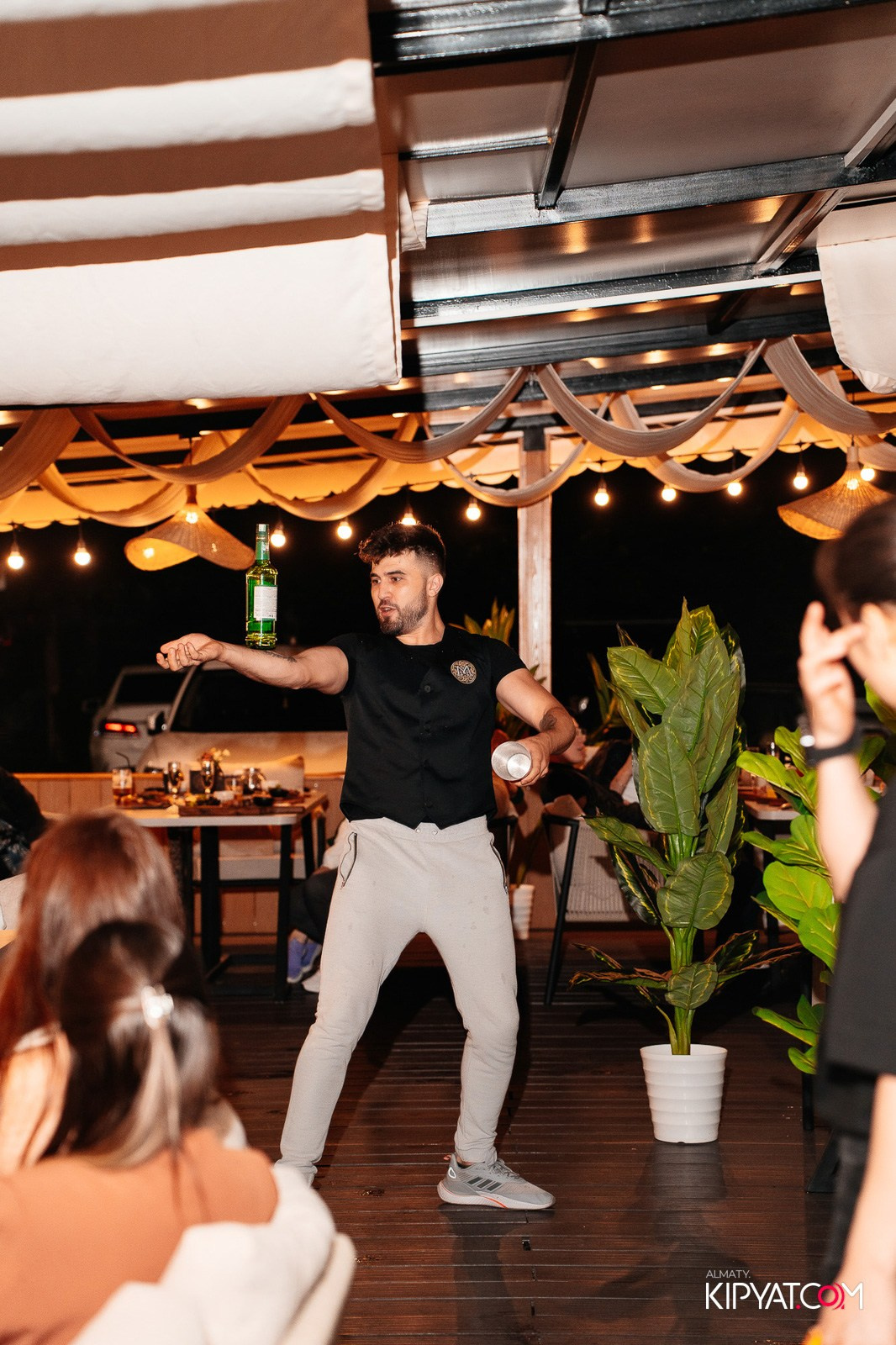 ОТКРЫТИЕ ЛЕТНЕЙ ТЕРРАСЫ В МЯТА PLATINUM НА АБАЯ. КИПЯТКОМ АЛМАТЫ! Фотосъемка мероприятий в Алматы