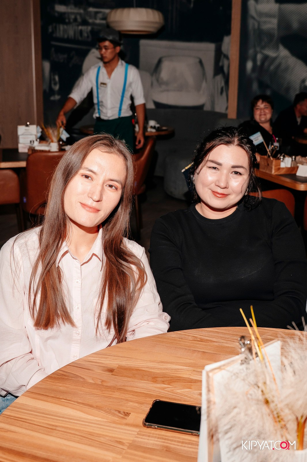 OKTOBERFEST — ПИНТА НА СЕЙФУЛЛИНА. КИПЯТКОМ АЛМАТЫ!