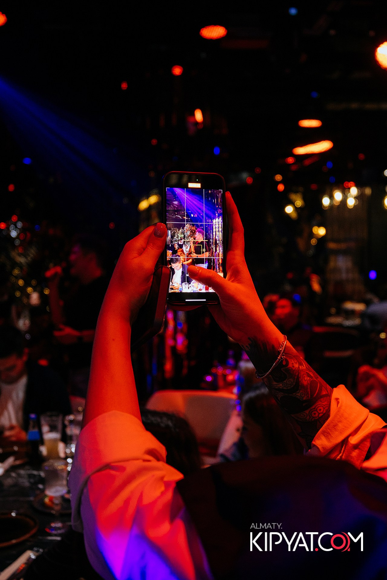 MOOD KARAOKE & TERRACE. КИПЯТКОМ АЛМАТЫ!