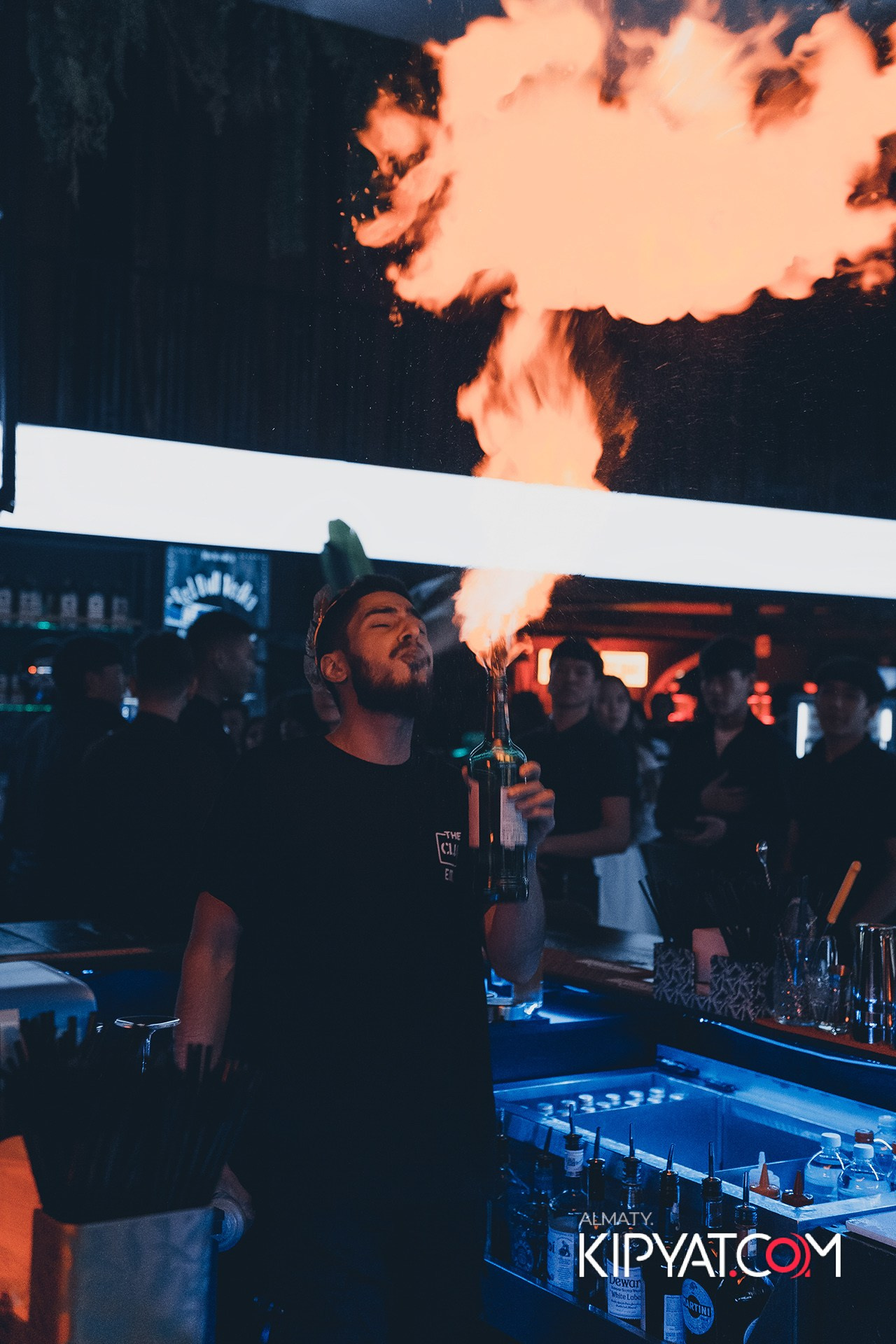 ПОСВЯЩЕНИЕ В СТУДЕНТЫ ''Q'' UNIVERSITY. КИПЯТКОМ АЛМАТЫ!