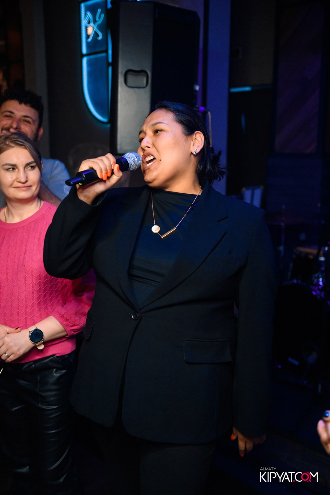 ПИНТА НА АЛТЫНСАРИНА. КИПЯТКОМ АЛМАТЫ! Фотосъемка мероприятий в Алматы