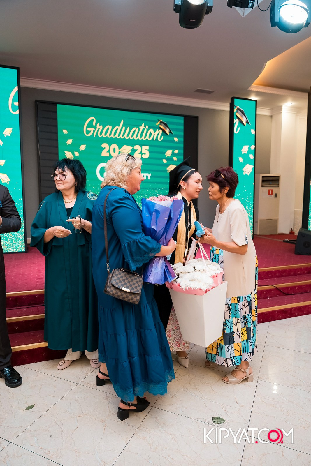 GRADUATION 2025 Q UNIVERSITY. КИПЯТКОМ АЛМАТЫ!