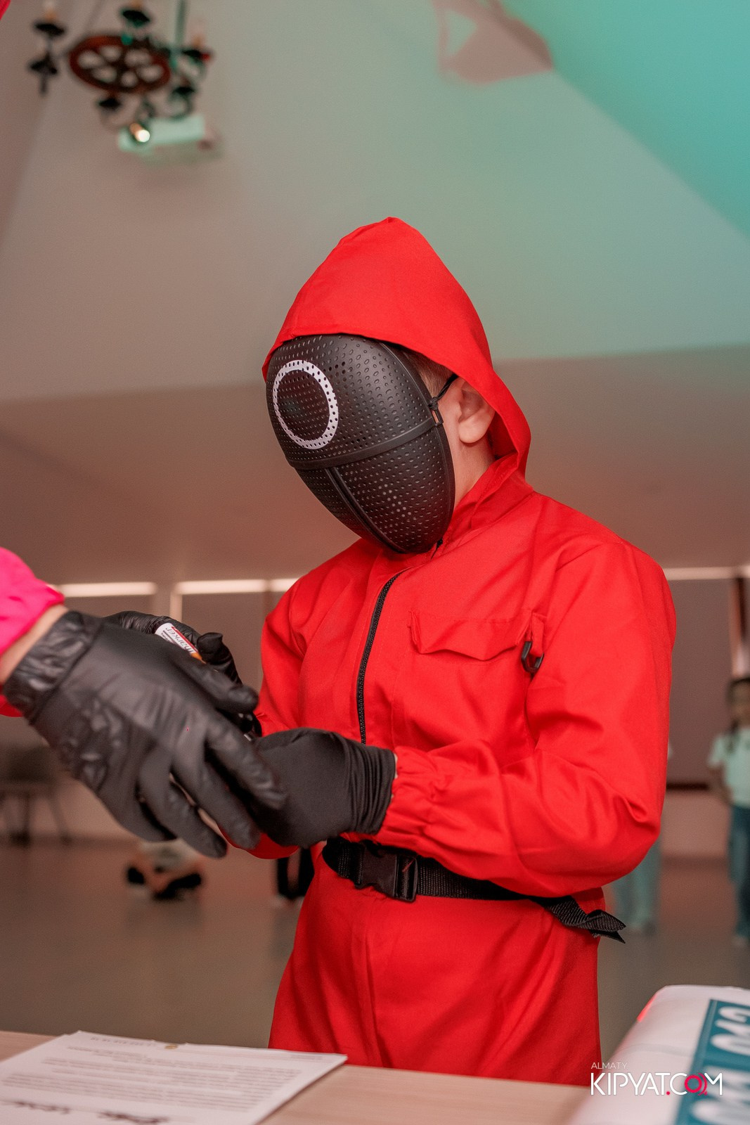 КВЕСТ-ШОУ ALAROVICH / ИГРА В КАЛЬМАРА. КИПЯТКОМ АЛМАТЫ!