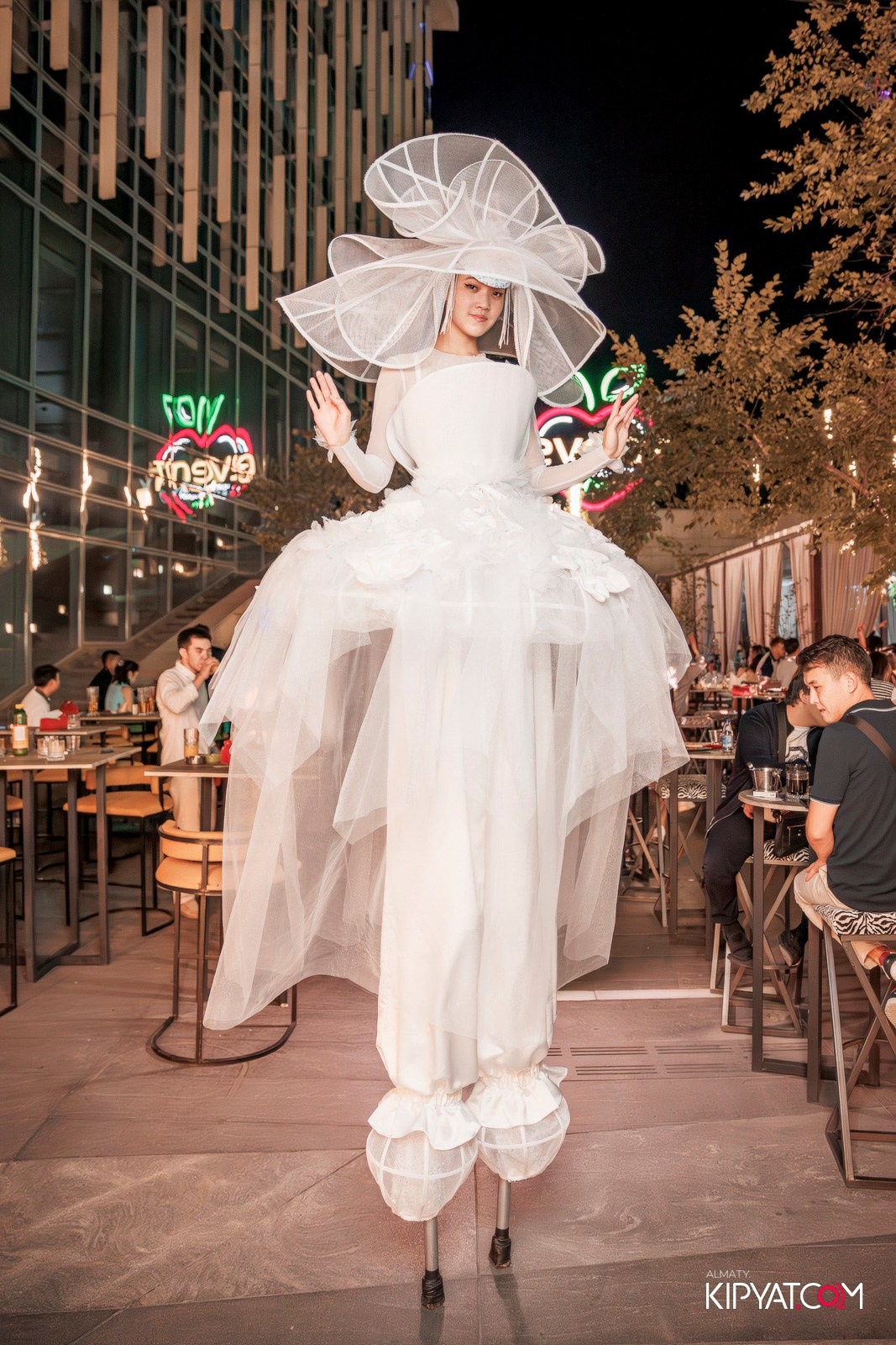 EVENT BAR. КИПЯТКОМ АЛМАТЫ!