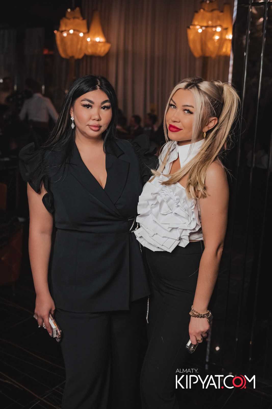 БАР ПАНАЕХАЛИ НА ДОСТЫК. КИПЯТКОМ АЛМАТЫ!