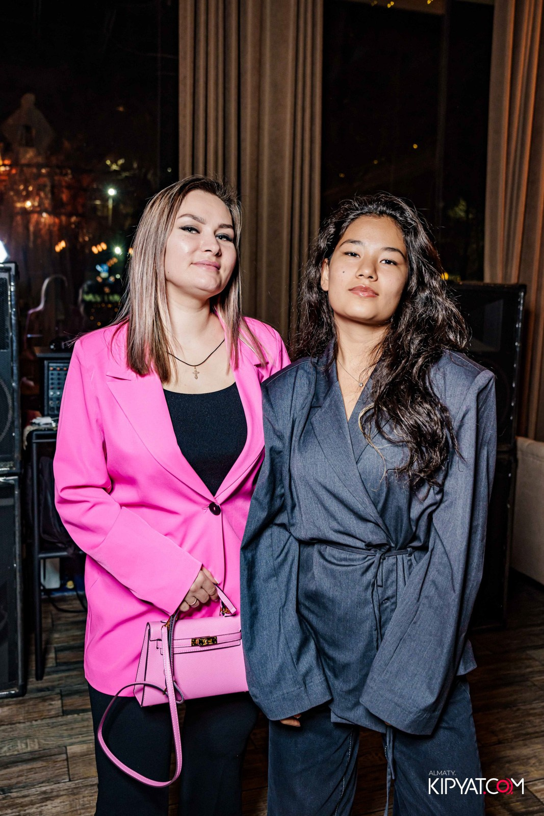 КАФЕ AGOSTO. КИПЯТКОМ АЛМАТЫ!