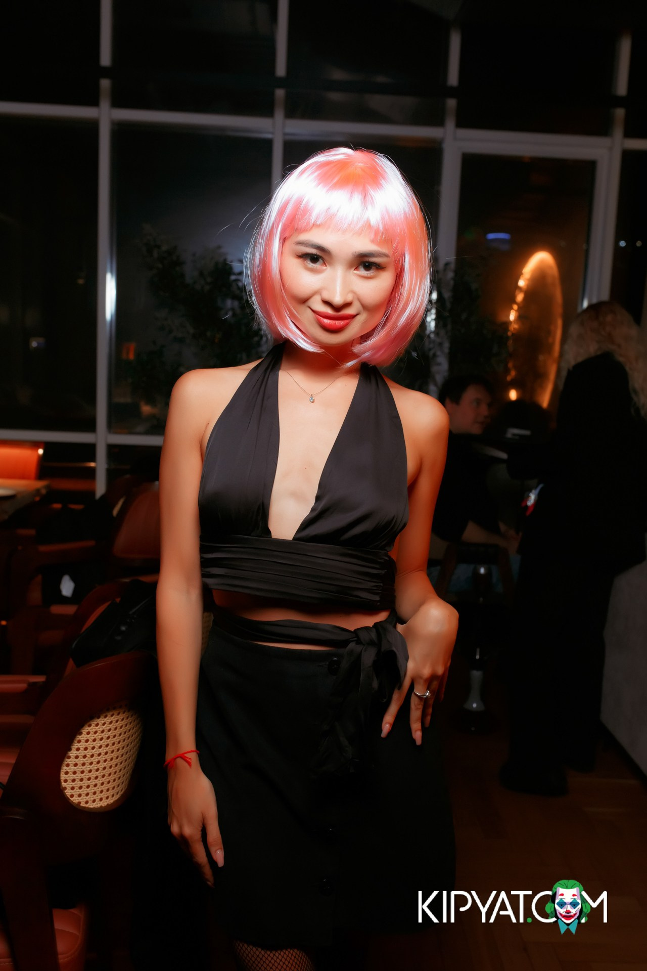 TO HE MOON LOUNGE & HOOKAN. КИПЯТКОМ АЛМАТЫ!