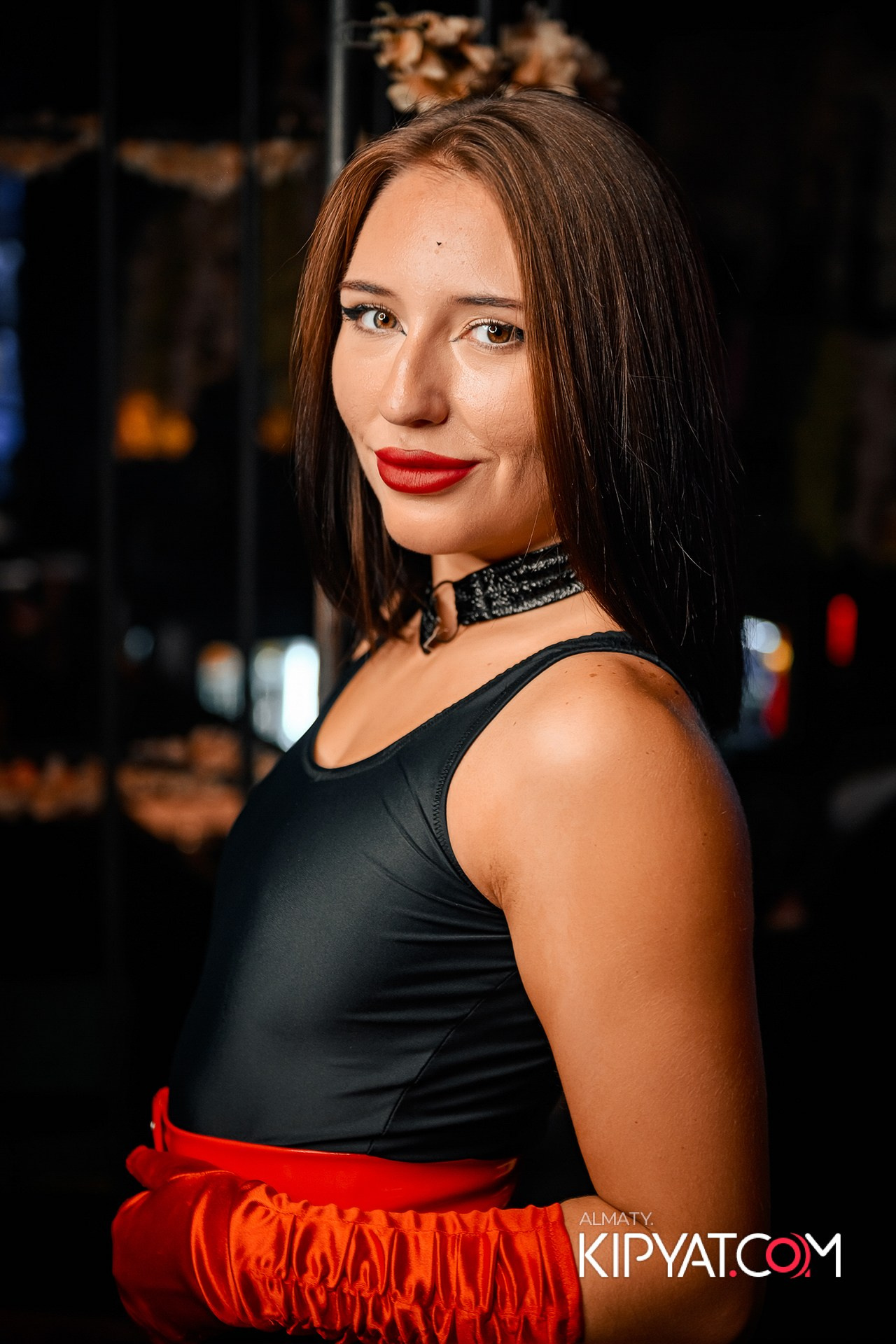 UYAT EMES BAR. КИПЯТКОМ АЛМАТЫ!