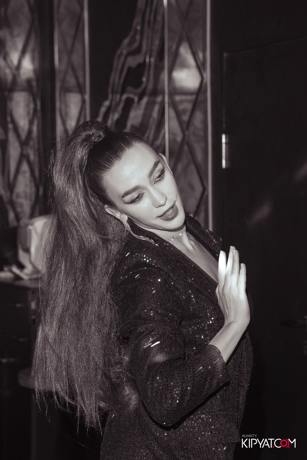 MOOD KARAOKE & TERRACE. КИПЯТКОМ АЛМАТЫ!