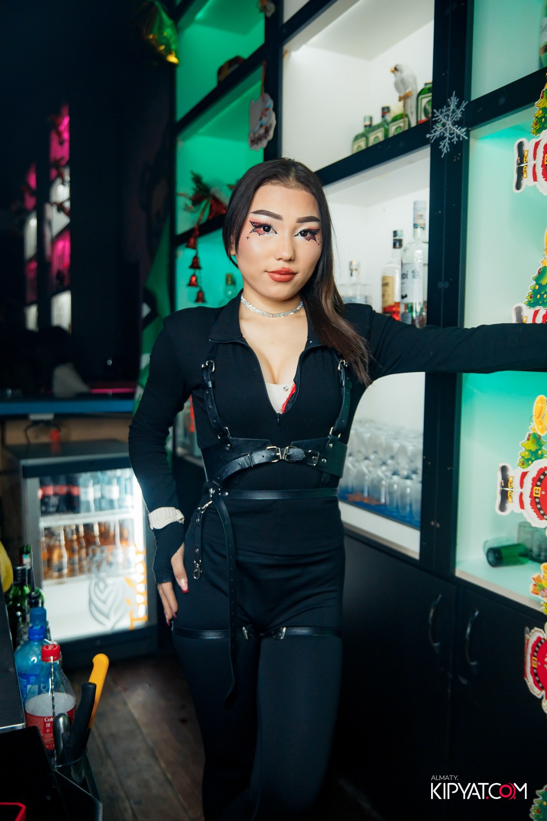 UYAT EMES BAR. КИПЯТКОМ АЛМАТЫ!