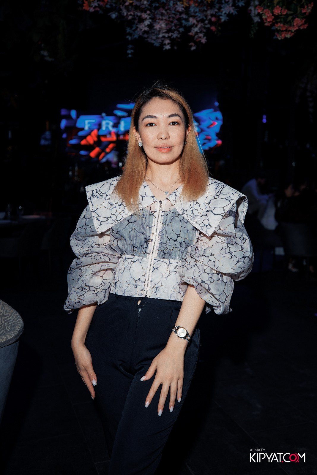 FRIENDS BAR & TERRACE. КИПЯТКОМ АЛМАТЫ!