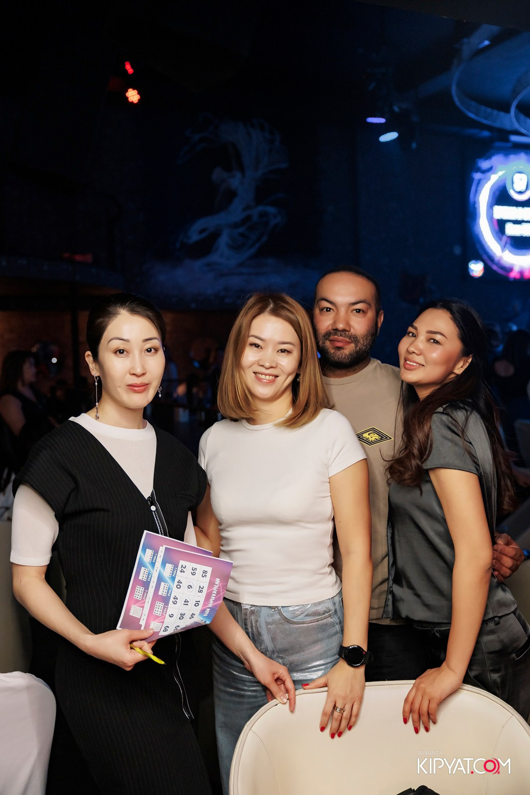 МУЗЫКАЛЬНОЕ ЛОТО В HIT RETRO. КИПЯТКОМ АЛМАТЫ! Фотосъемка мероприятий в Алматы