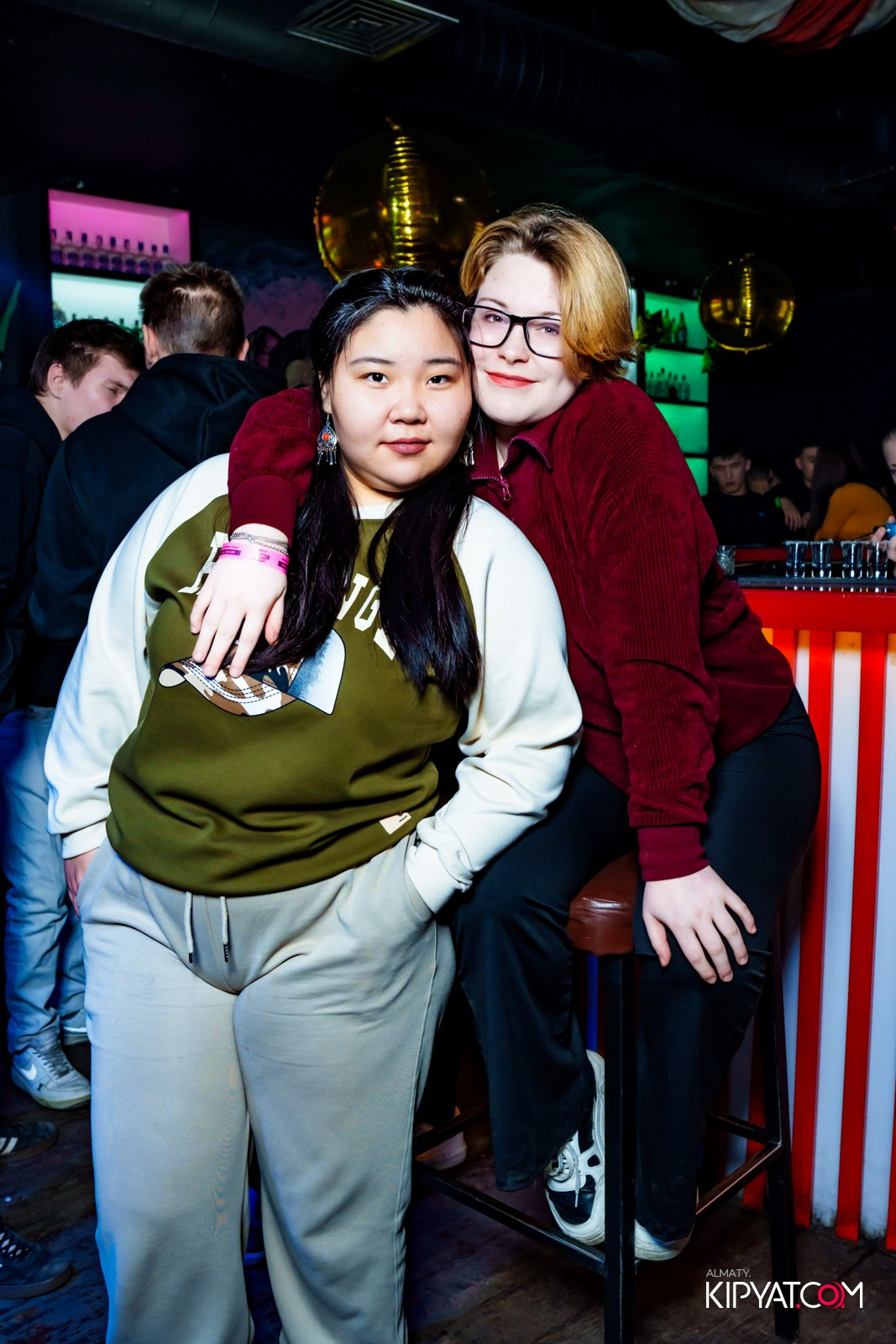 UYAT EMES BAR. КИПЯТКОМ АЛМАТЫ! Фотосъемка мероприятий в Алматы