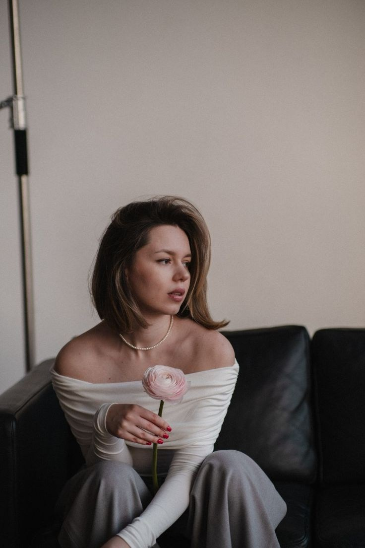 Фотосессия с цветами. Фотограф в Иркутске Кристина Телегина