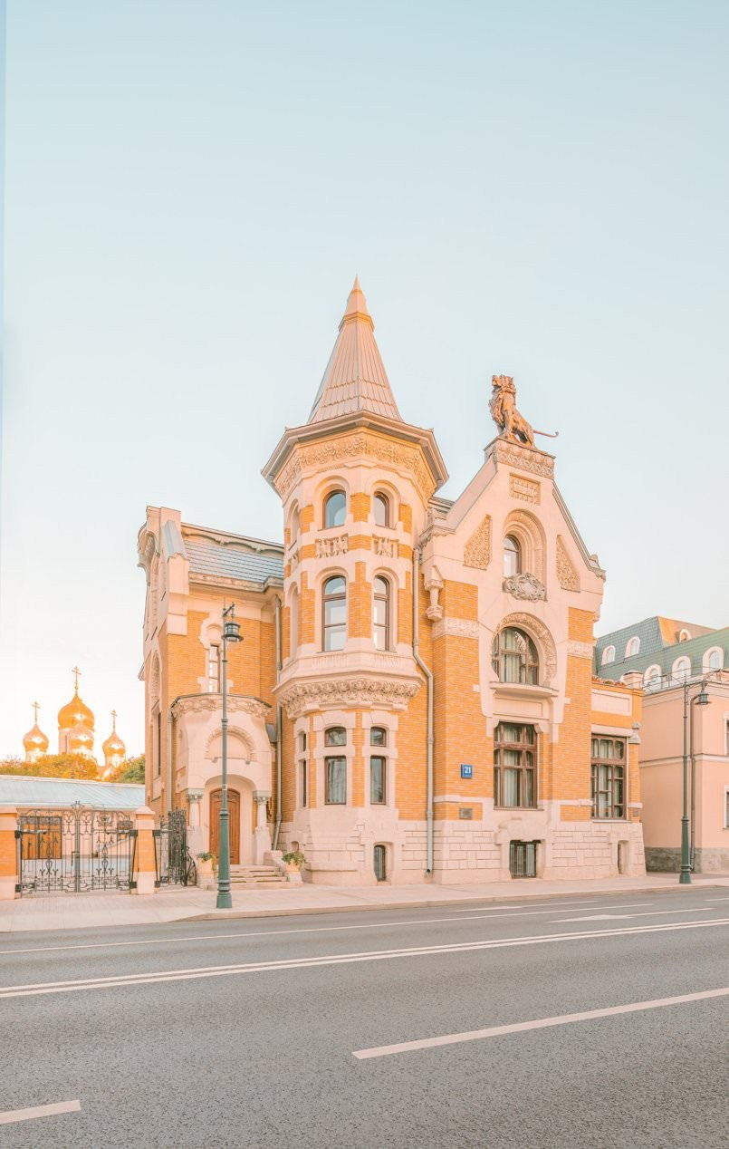 City Dreaming — personal project of photographer Vadim Sherbakov. Vadim Sherbakov Portfolio