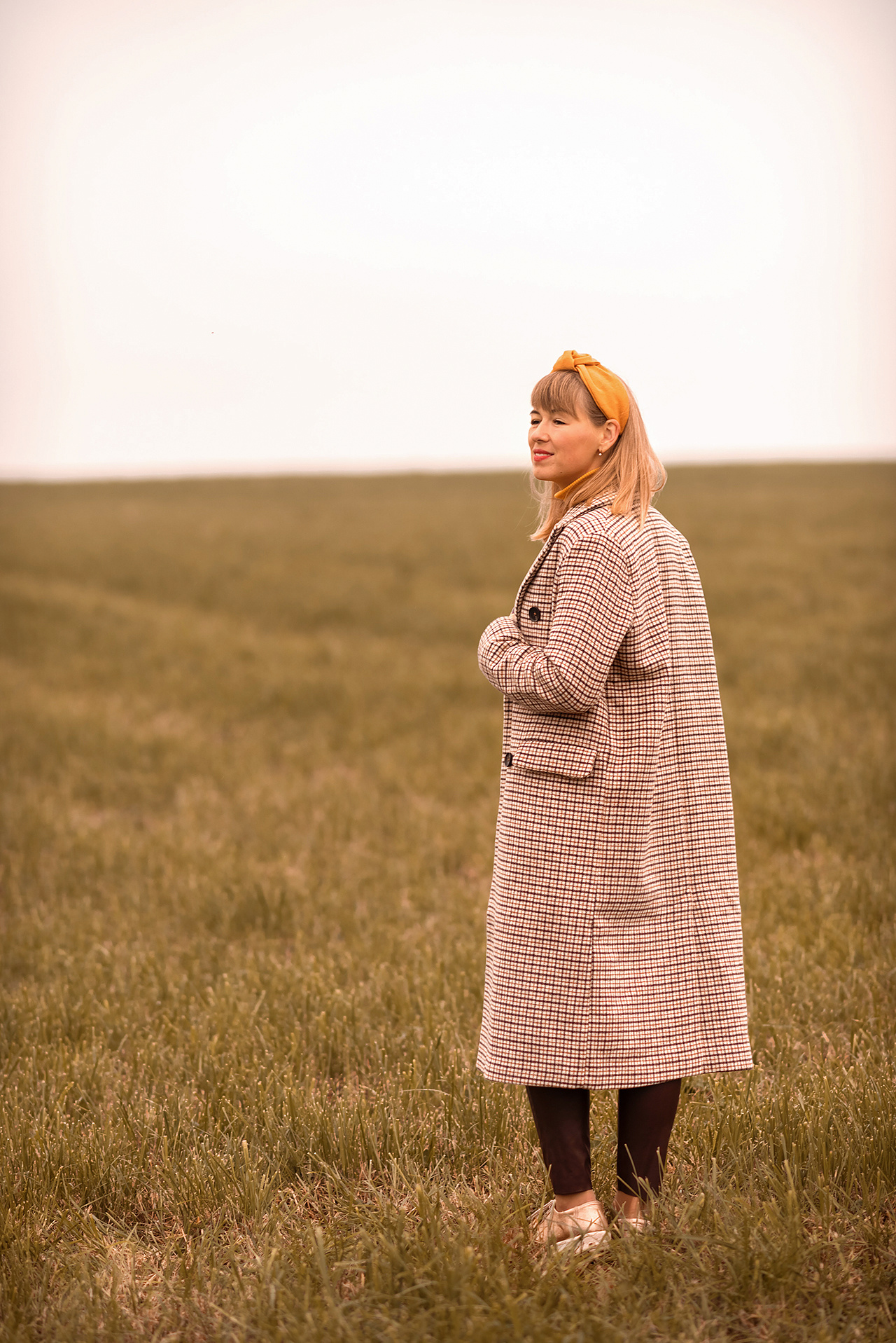 Осенняя фотосессия в стиле минимализм. Фотограф Юлия Кондратьева