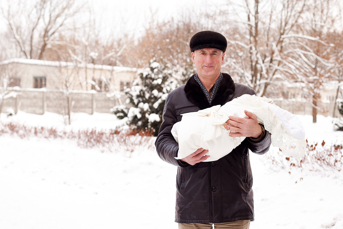 Фотосессия выписки из роддома. Фотограф новорожденных в Брянске Анжелика Прохоренкова