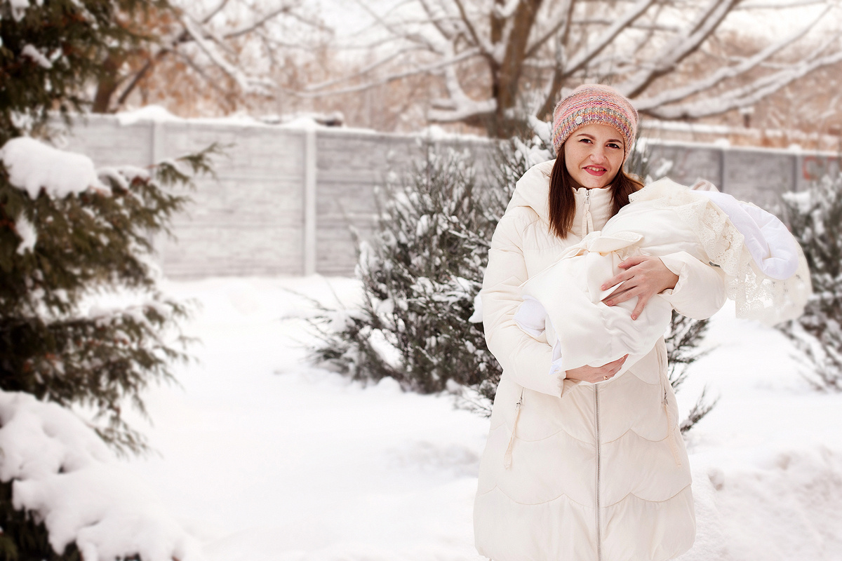 Фотосессия выписки из роддома. Фотограф новорожденных в Брянске Анжелика Прохоренкова