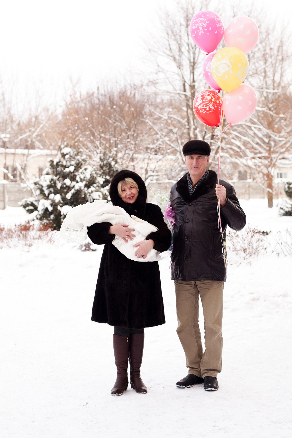 Фотосессия выписки из роддома. Фотограф новорожденных в Брянске Анжелика Прохоренкова