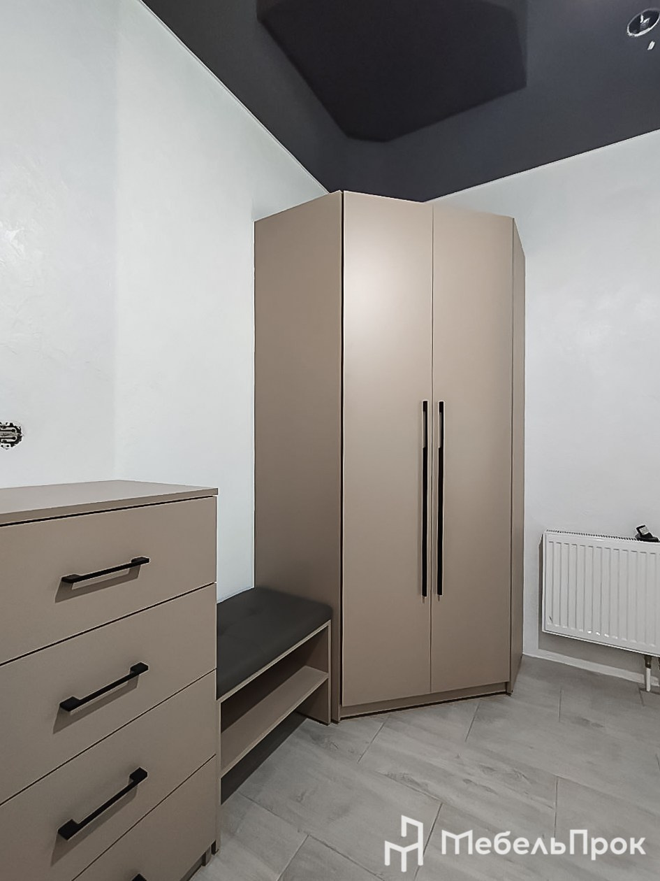 Шкафы распашные. Главная