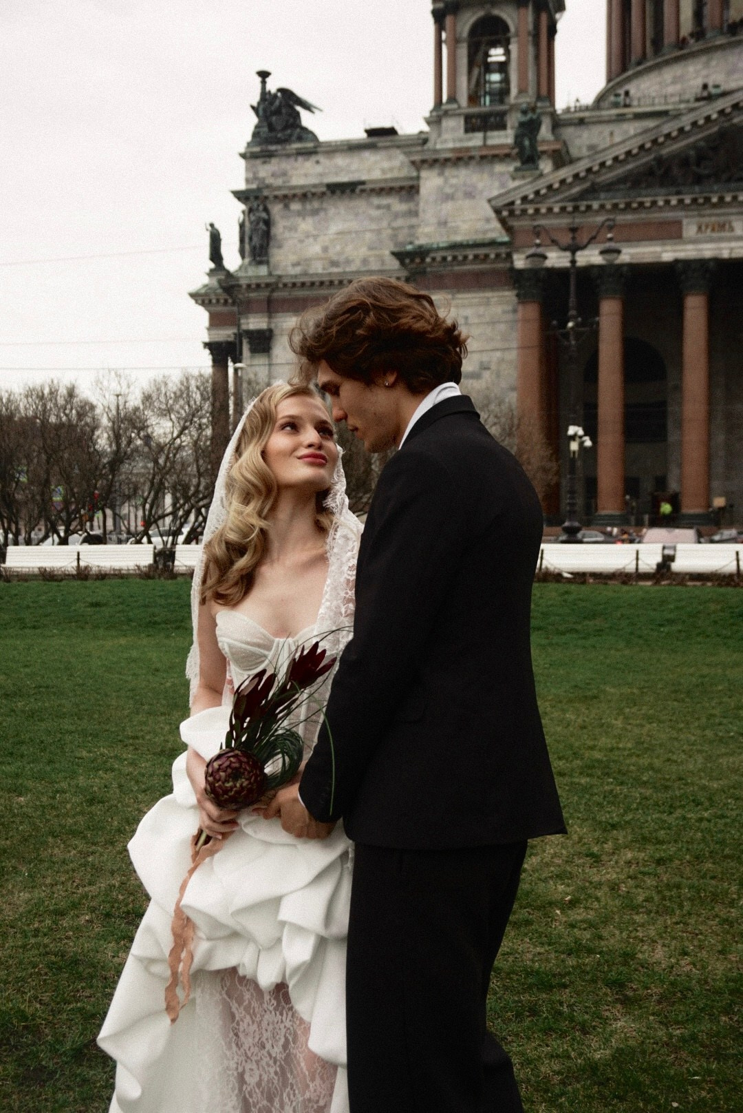 Прогулка в Питере. Свадебный фотограф в Москве Алина Лисовская