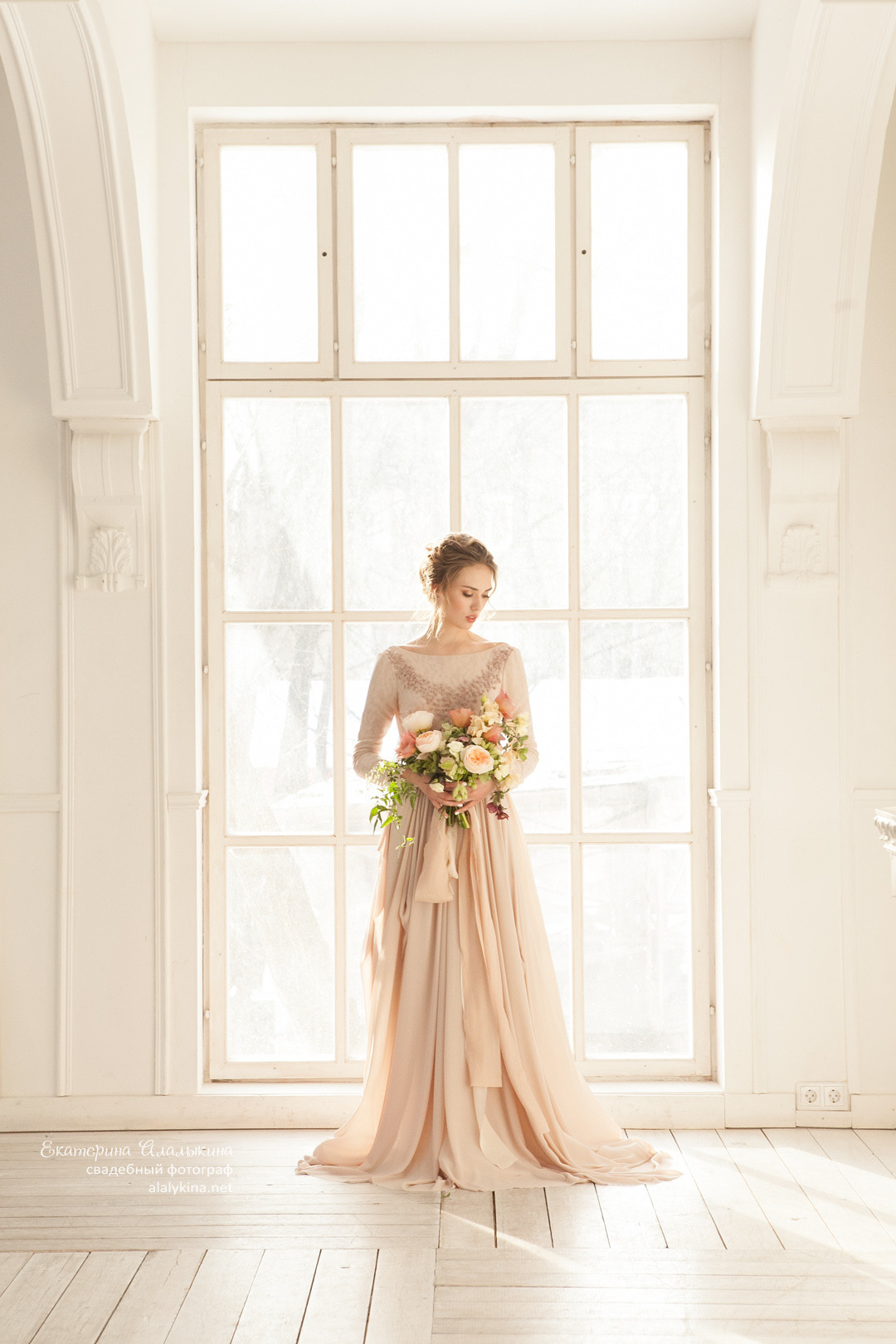 Свадебная фотосессия в студии в Москве. Детский и семейный фотограф в Москве СВАО Екатерина Алалыкина