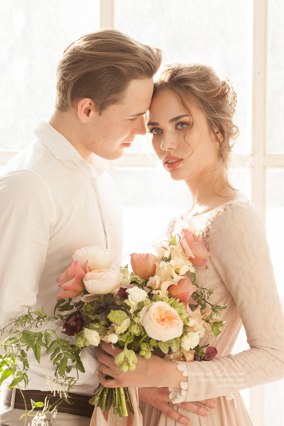 Свадебная фотосессия в студии в Москве. Детский и семейный фотограф в Москве СВАО Екатерина Алалыкина