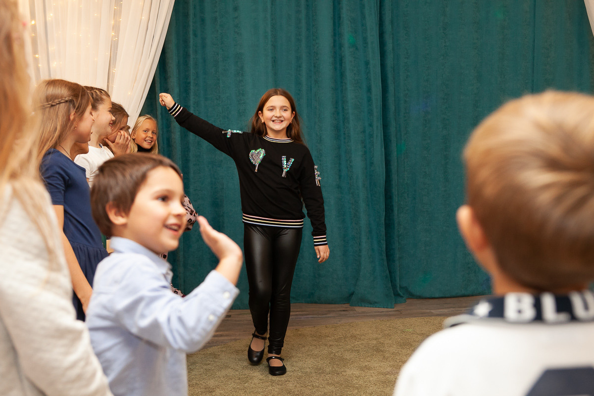 Детский день рождения в Алисин домик. Детский и семейный фотограф в Москве СВАО Екатерина Алалыкина